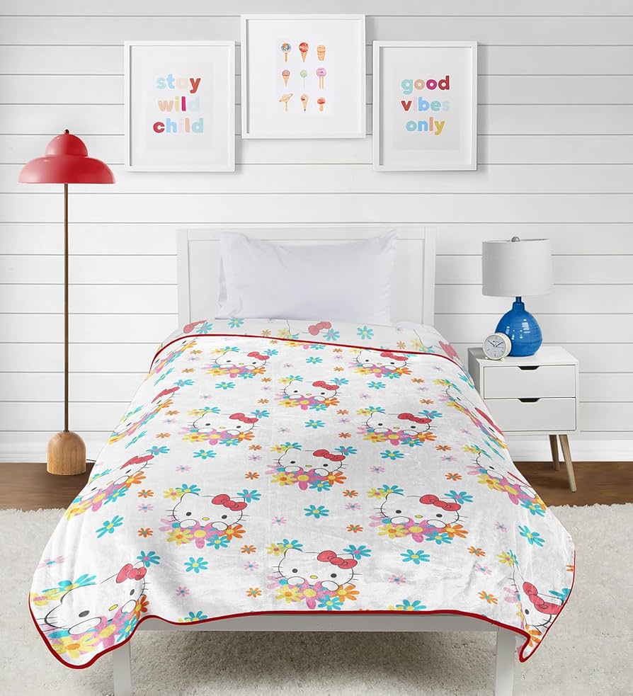 HELLO KITTY テーブル 60cm x 80cm 送料無料 美品 即決 サンリオ ハローキティ 折りたたみ テーブル